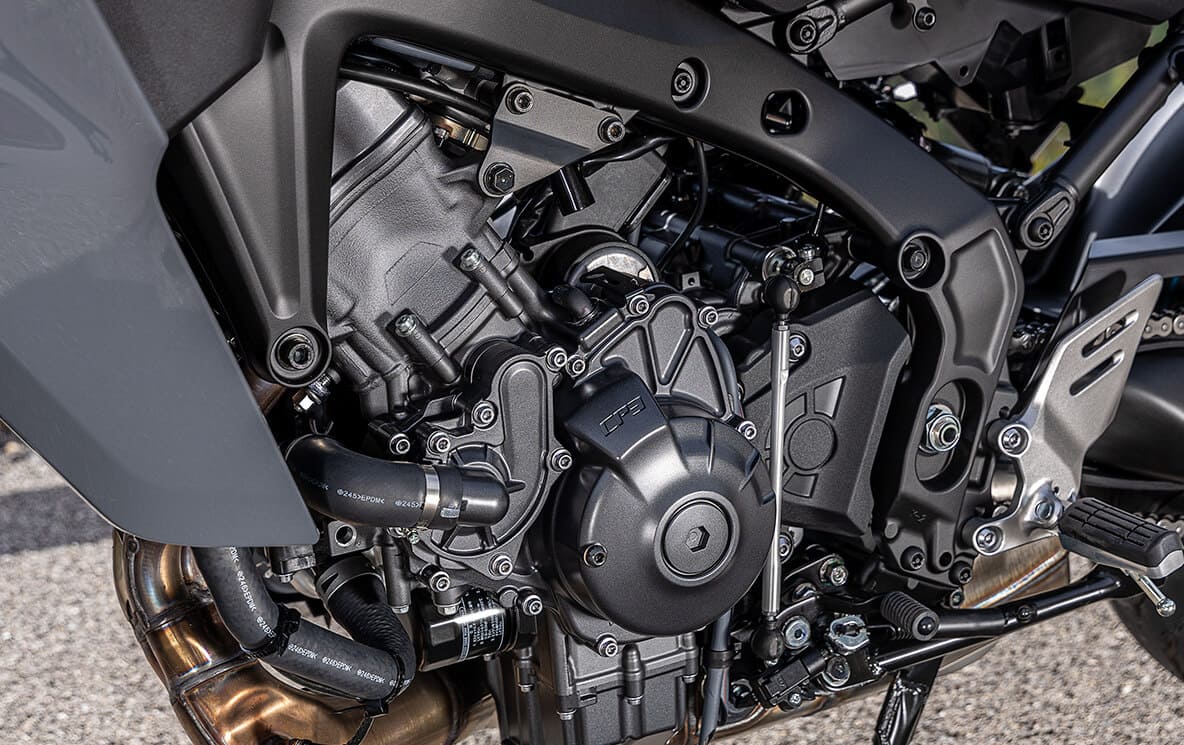 AP002197399_2025_MTT890_SMX_EUR_YAM_MT09ATR_EU_SMX_DET_004_03